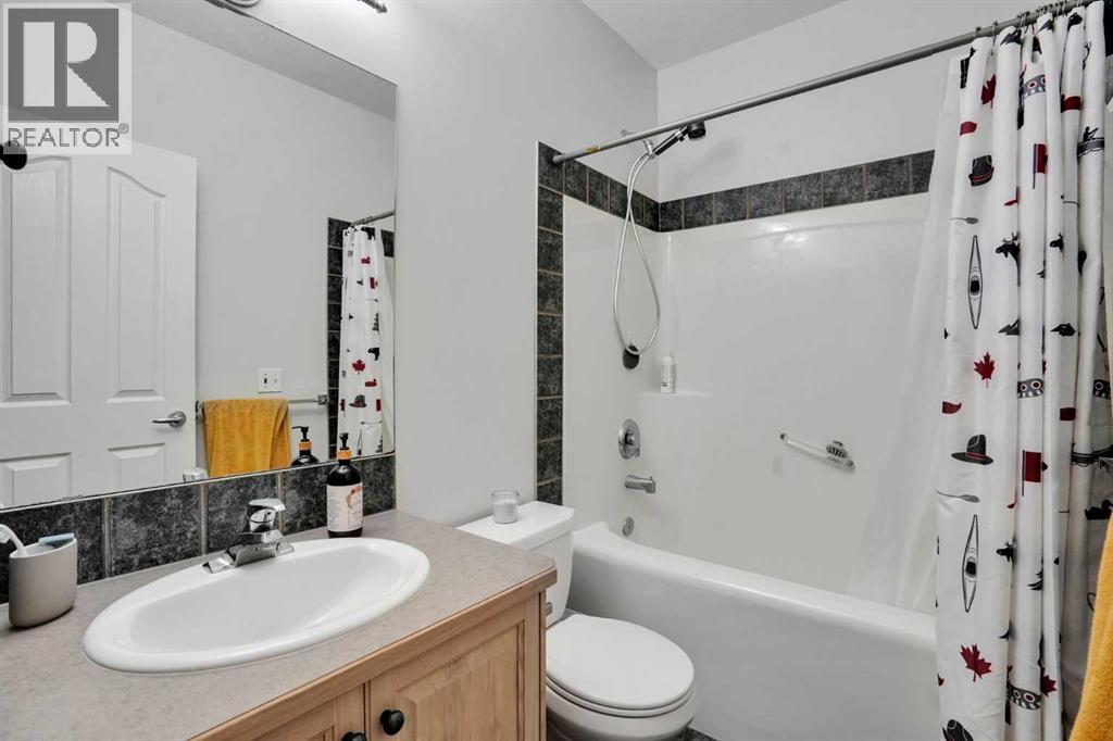 6 Discovery Woods Villas SW, Calgary, Alberta  T3H 5A6 - Photo 42 - A2323139