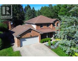275 WOODLAND Drive, Ancaster, Ontario