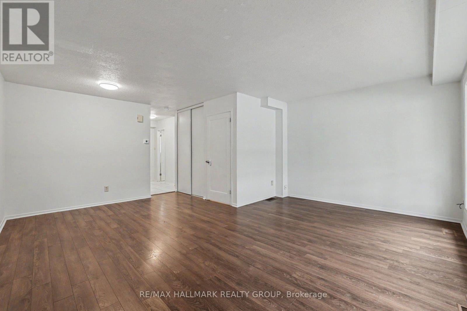18 - 32a Sonnet Crescent, Ottawa, Ontario  K2H 8W7 - Photo 4 - X13579578