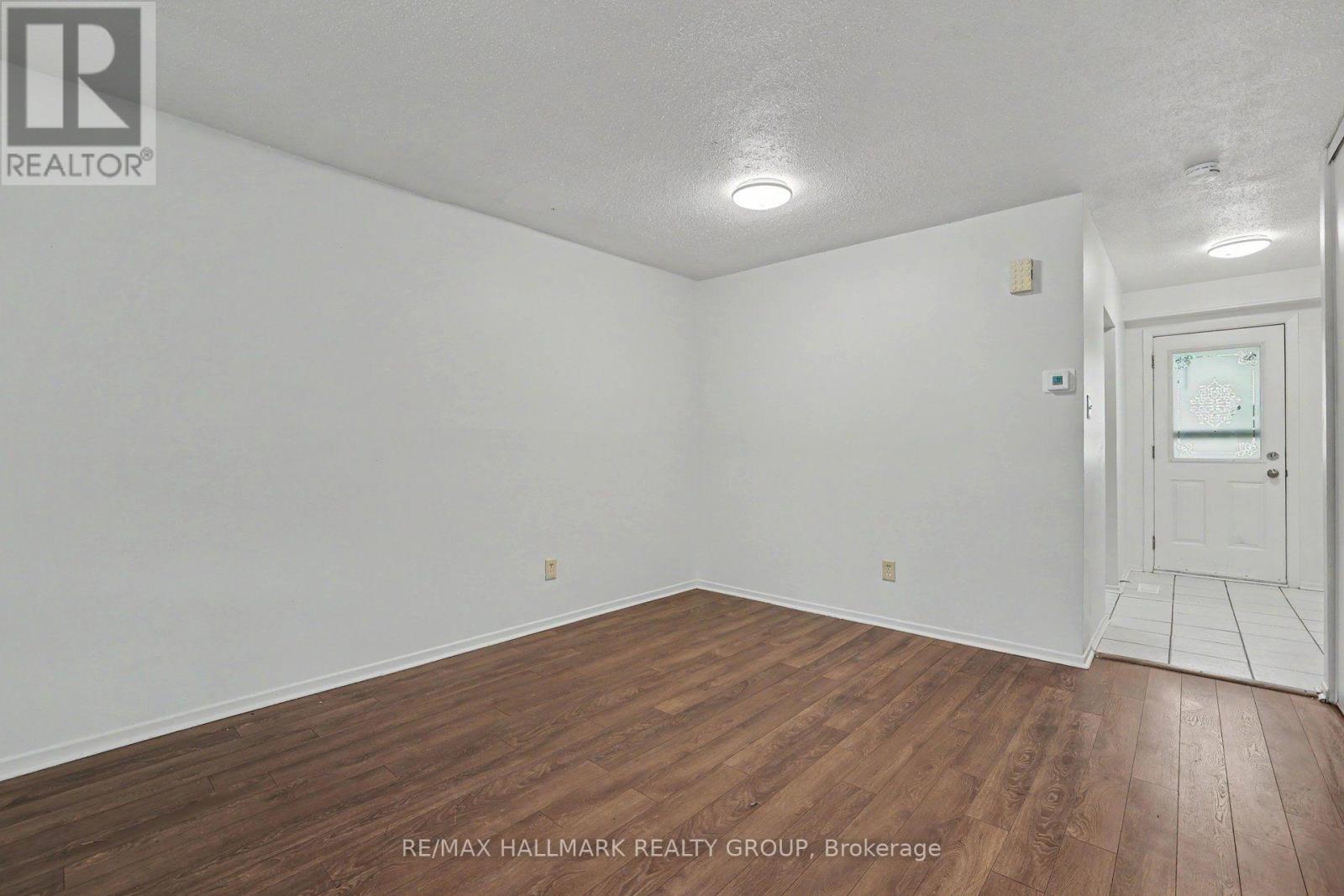 18 - 32a Sonnet Crescent, Ottawa, Ontario  K2H 8W7 - Photo 5 - X13579578