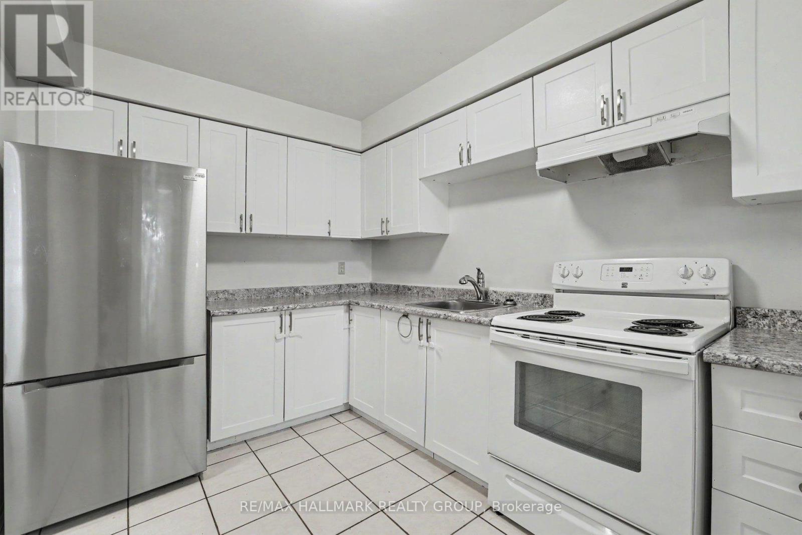 18 - 32a Sonnet Crescent, Ottawa, Ontario  K2H 8W7 - Photo 6 - X13579578