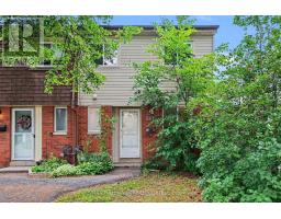 18 - 32A SONNET CRESCENT, Ottawa, Ontario
