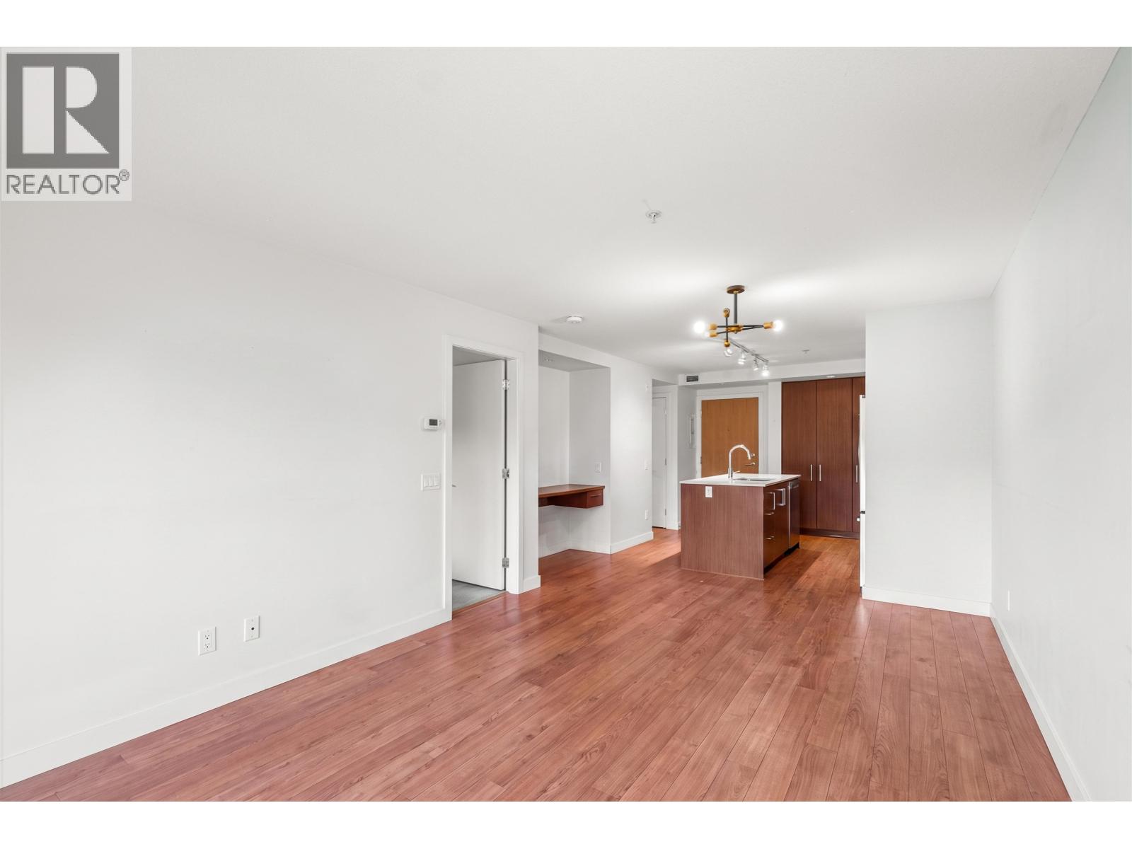 414 221 E 3rd Street, North Vancouver, British Columbia  V7L 0C1 - Photo 6 - R3147609