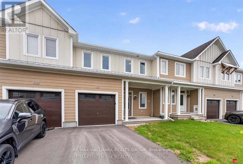 627 Alopex Row, Ottawa, Ontario  K0A 2Z0 - Photo 2 - X13579604