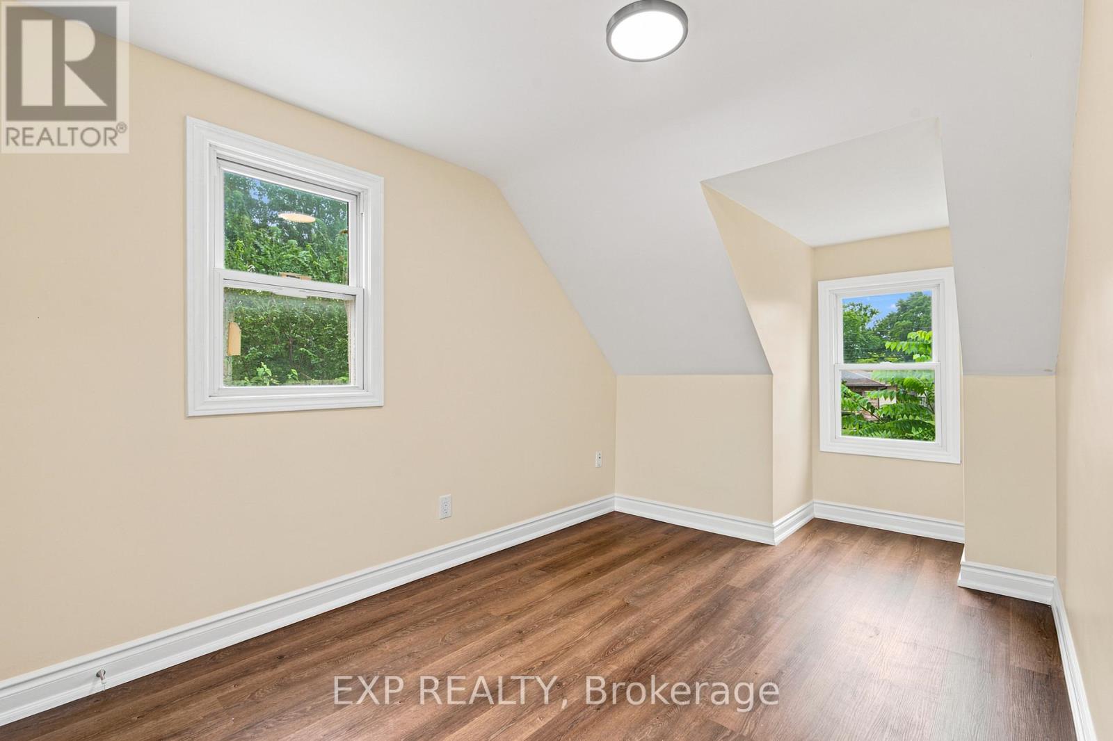 208 Thorold Road, Welland (N. Welland), Ontario  L3C 3V7 - Photo 14 - X13579628
