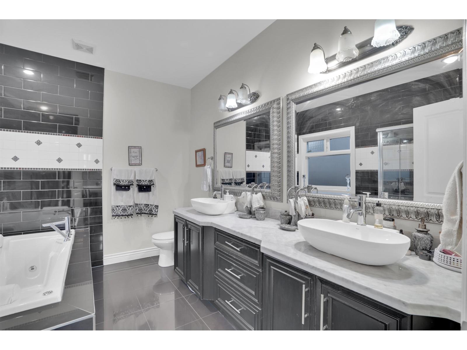 18913 54a Avenue, Surrey, British Columbia  V3S 6R4 - Photo 16 - R3143906