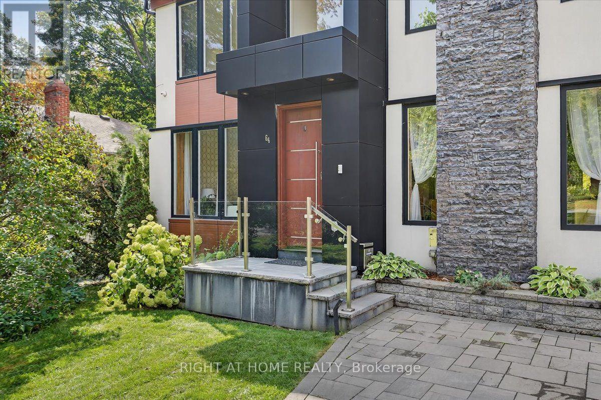 64 Larwood Boulevard, Toronto (Cliffcrest), Ontario  M1M 2M5 - Photo 2 - E13579582