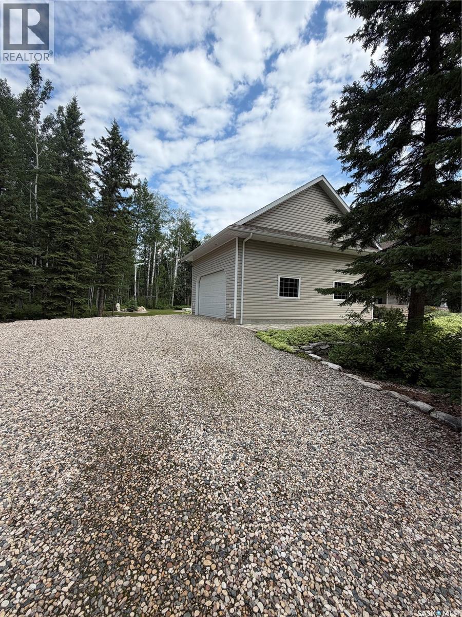 4.96 Acres Move In Ready Property, Hudson Bay Rm No. 394, Saskatchewan  S0E 0Y0 - Photo 38 - SK031680