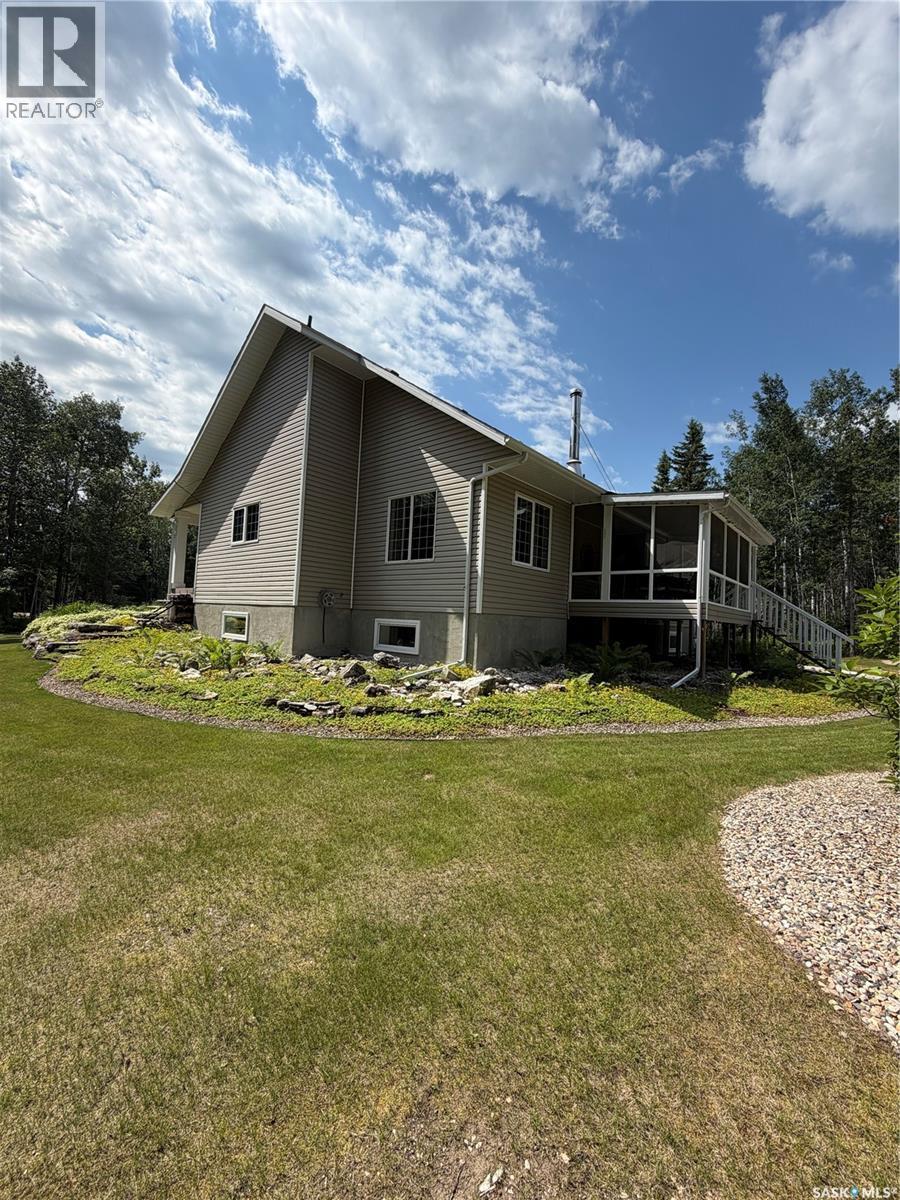 4.96 Acres Move In Ready Property, Hudson Bay Rm No. 394, Saskatchewan  S0E 0Y0 - Photo 46 - SK031680