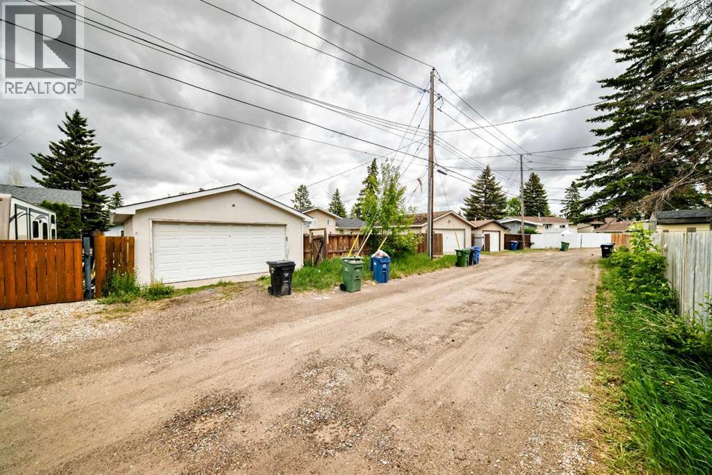 611 Penbrooke Road SE, Calgary, Alberta  T2A 3S9 - Photo 46 - A2320074
