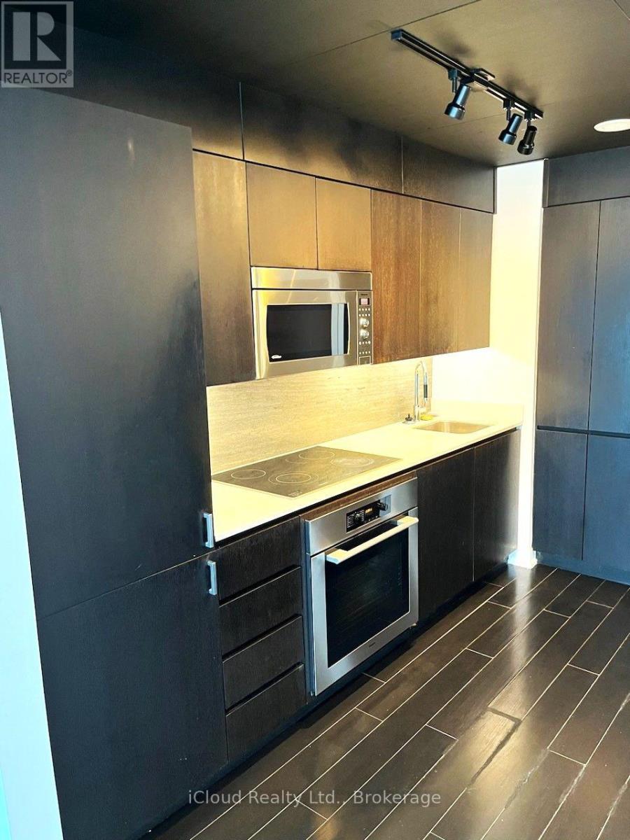 2711 - 15 Iceboat Terrace, Toronto, Ontario  M5V 4A5 - Photo 2 - C13579696