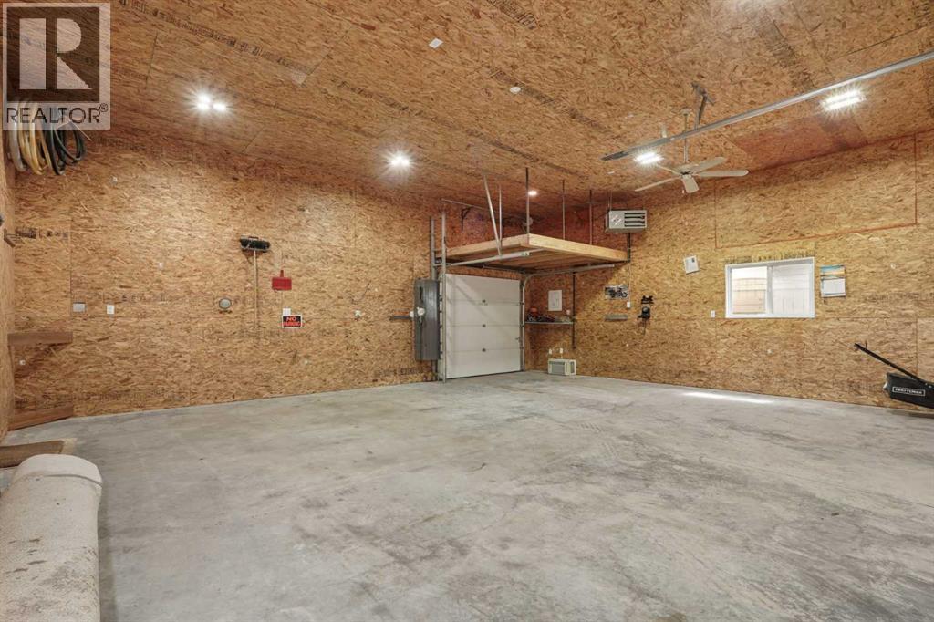 2014 15 Street, Coaldale, Alberta  T1M 1A2 - Photo 10 - A2328780
