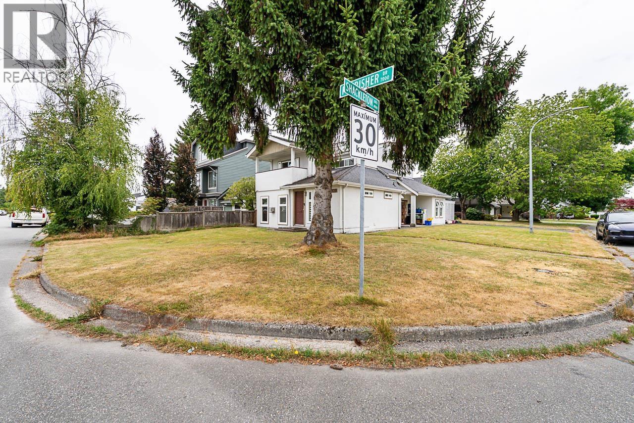 7920 Frobisher Drive, Richmond, British Columbia V7C 4N5 - Photo 3 - R3141577