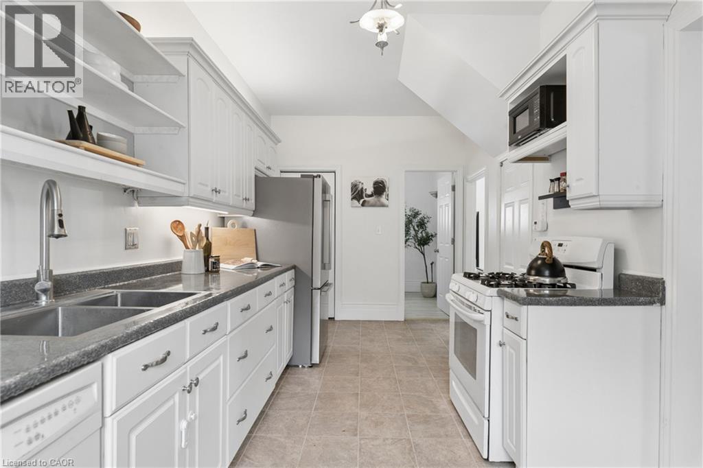 819 Devonshire Avenue, Woodstock, Ontario  N4S 5R7 - Photo 7 - 40847816