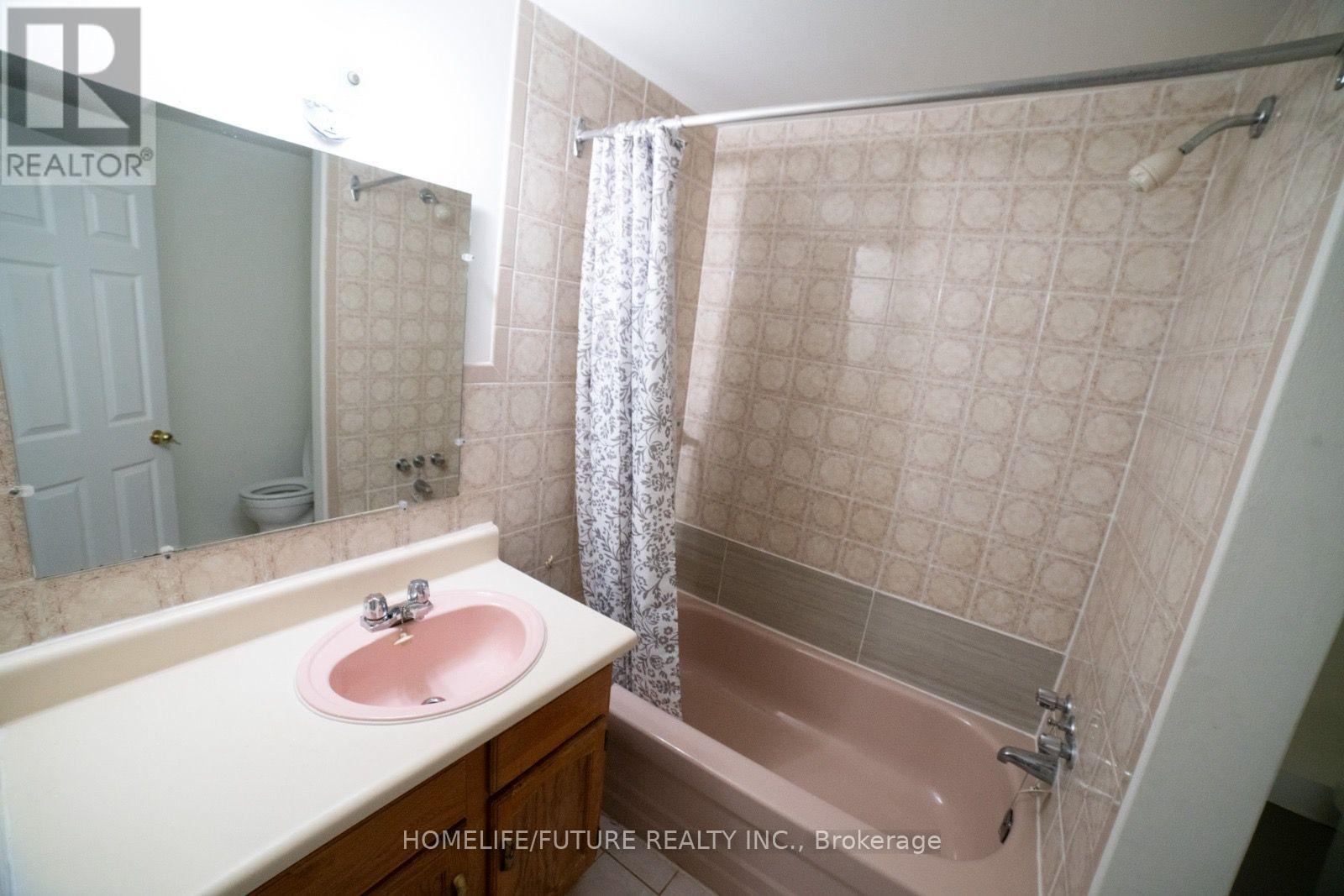 Bsmt - 20 Gaslight Crescent, Toronto, Ontario  M1C 3S8 - Photo 6 - E13579724
