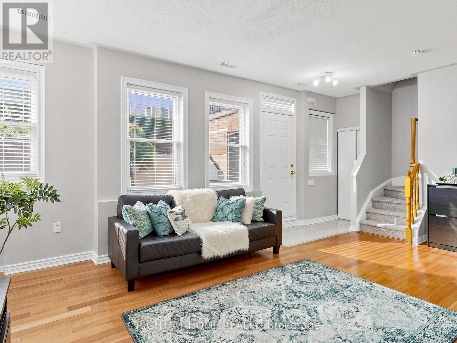 76 - 760 Lawrence Avenue W, Toronto, Ontario  M6A 3E7 - Photo 3 - W13579712