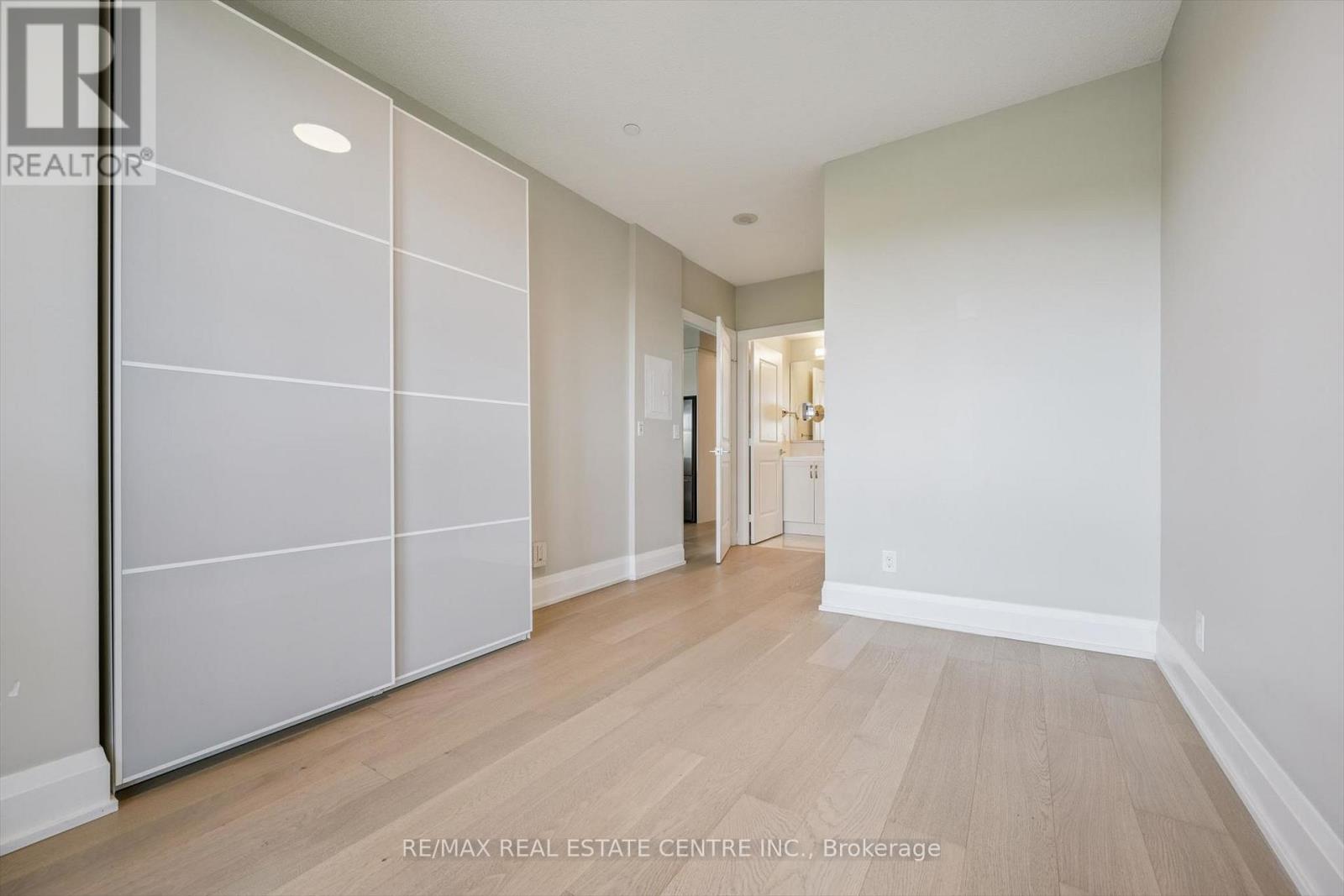 524 - 2 Old Mill Drive, Toronto, Ontario  M6S 0A2 - Photo 14 - W13579740