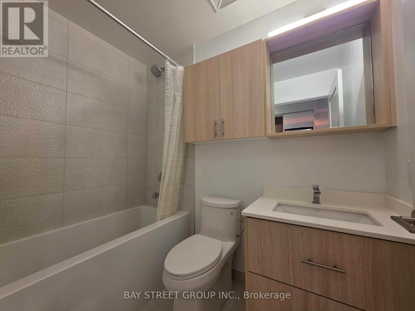 2009 - 5105 Hurontario Street, Mississauga, Ontario  L4Z 0C9 - Photo 11 - W13441412