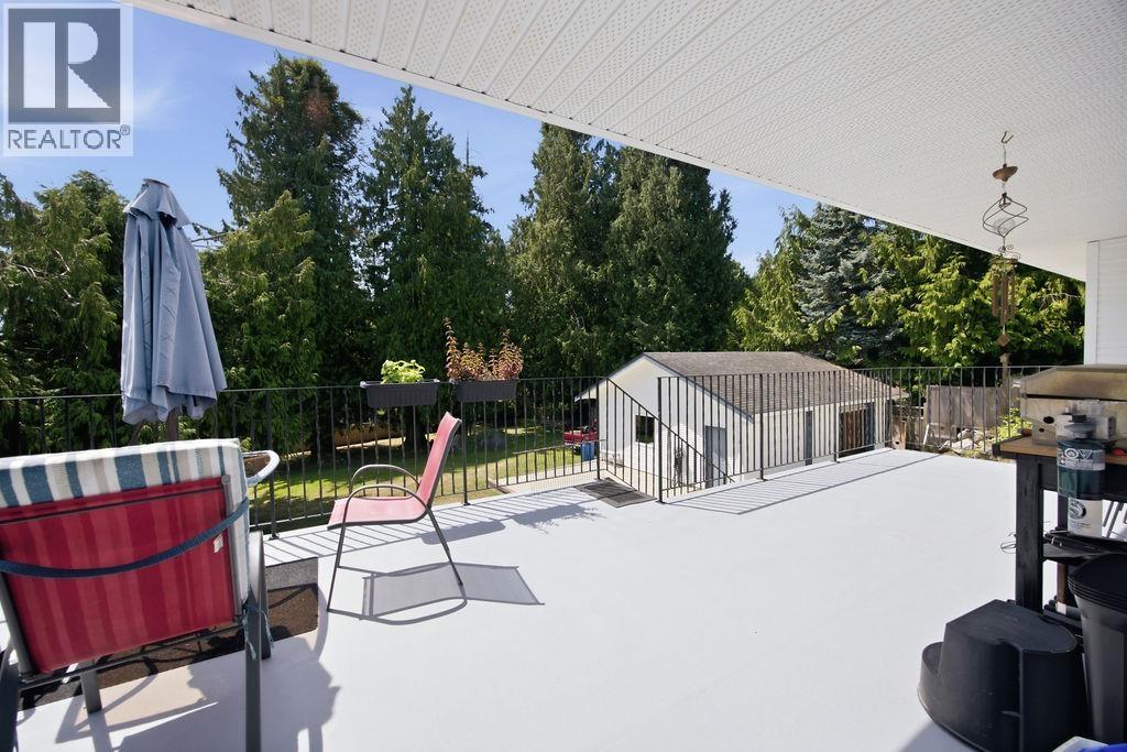 1137 Sunnyside Road, Gibsons, British Columbia  V0N 1V3 - Photo 12 - R3147671
