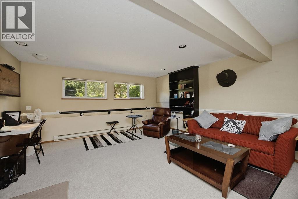 1137 Sunnyside Road, Gibsons, British Columbia  V0N 1V3 - Photo 21 - R3147671
