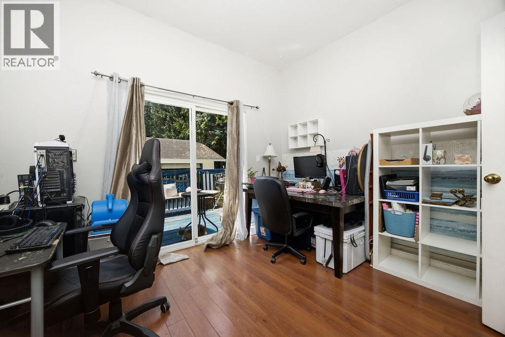1137 Sunnyside Road, Gibsons, British Columbia  V0N 1V3 - Photo 30 - R3147671
