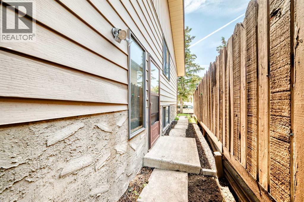 111 Bermondsey Way Nw, Calgary, Alberta  T3K 1V5 - Photo 31 - A2328618