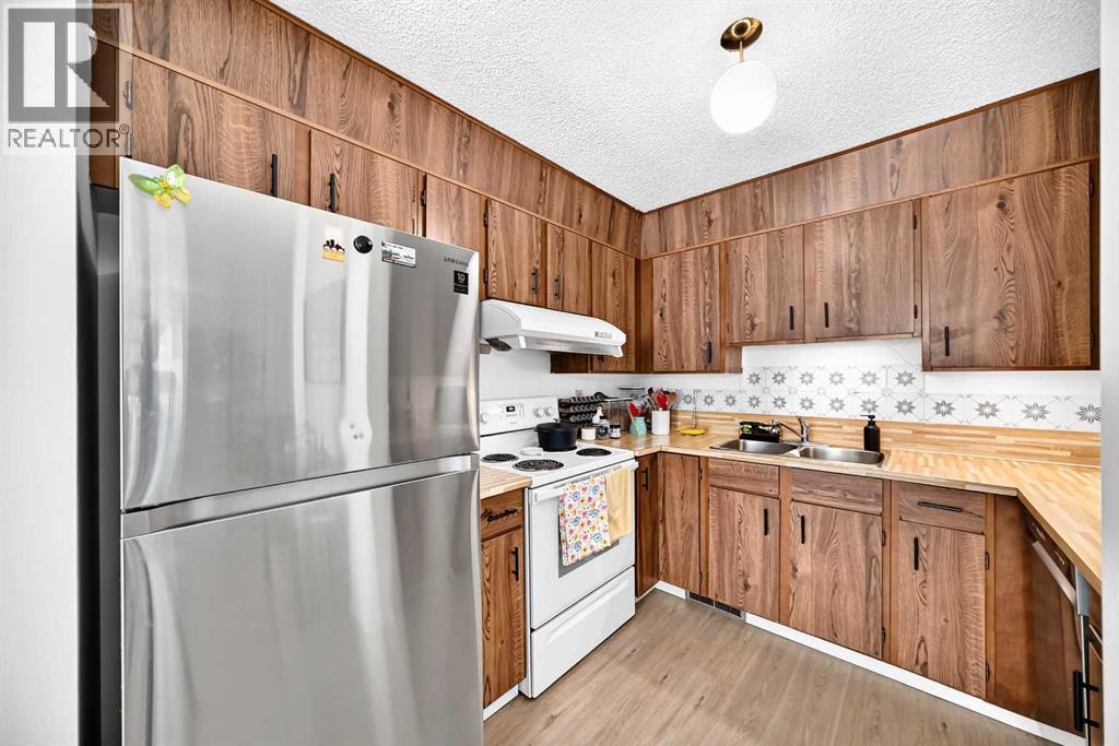111 Bermondsey Way Nw, Calgary, Alberta  T3K 1V5 - Photo 7 - A2328618