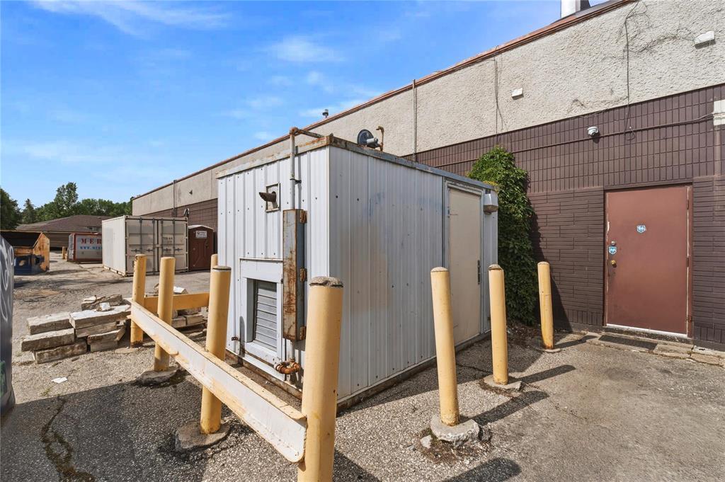 1293 Jefferson Avenue, Winnipeg, Manitoba  R2P 1S7 - Photo 10 - 202616839