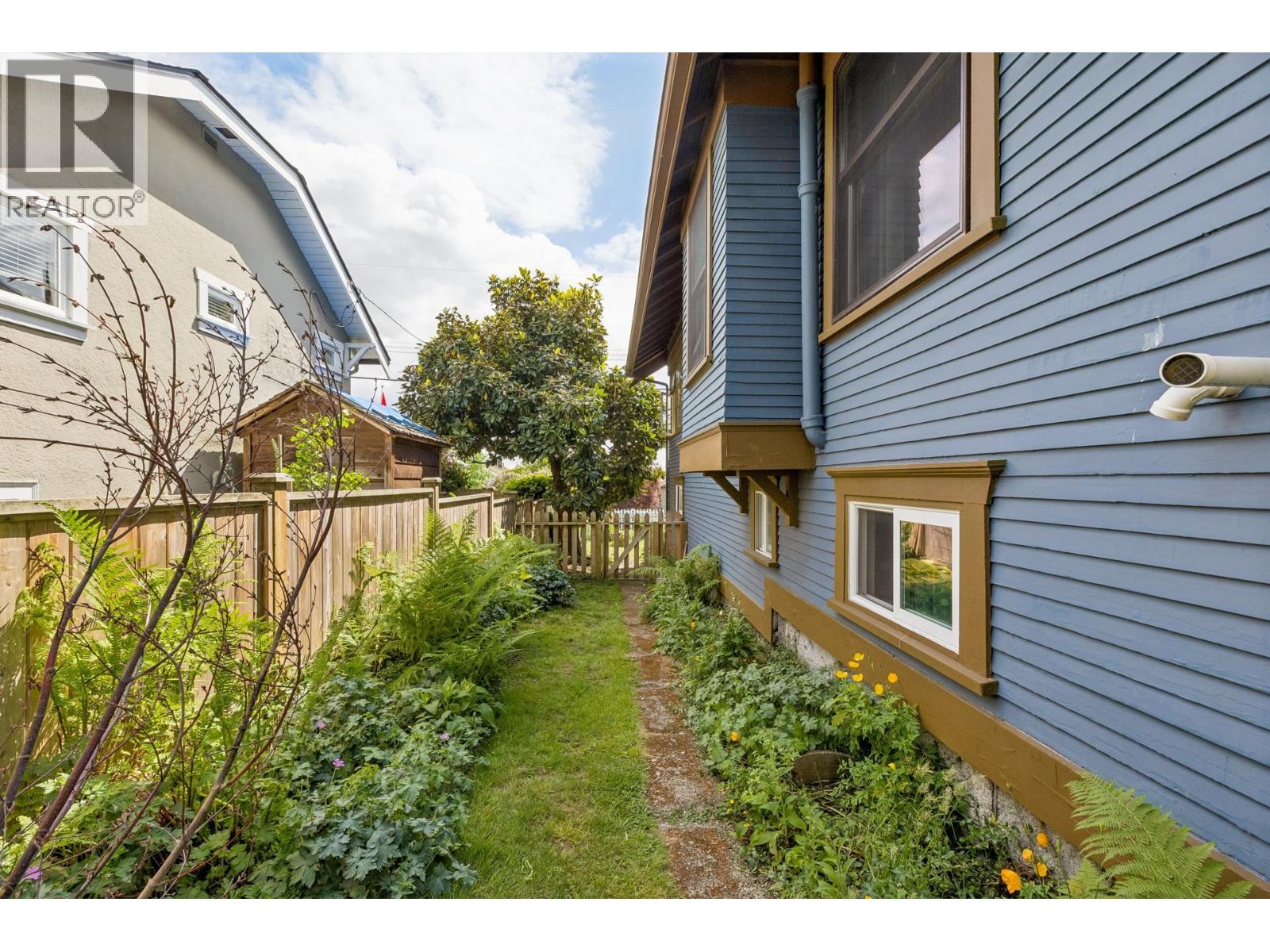 534 E 7th Street, North Vancouver, British Columbia V7L 1S3 - Photo 38 - R3146262