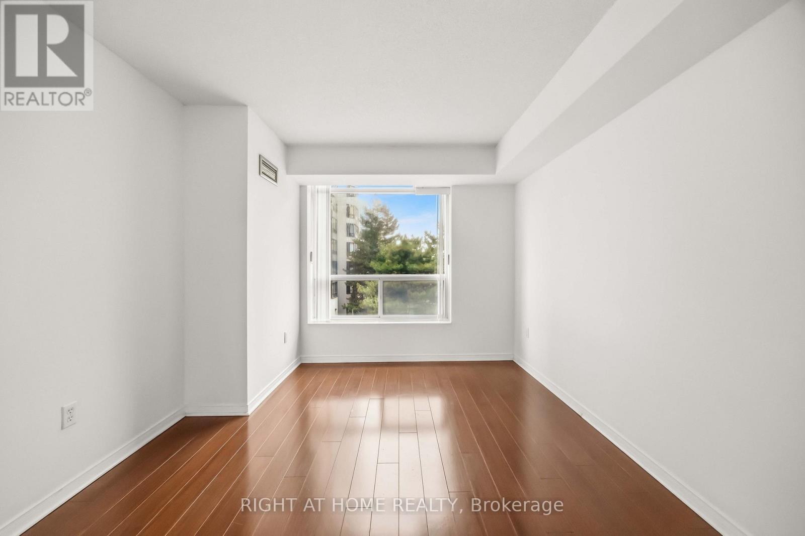 408 - 8 Pemberton Avenue, Toronto, Ontario M2M 4K8 - Photo 25 - C13572768