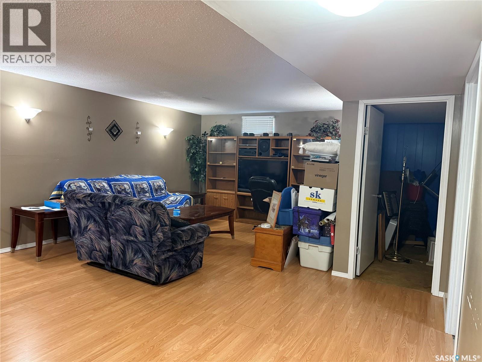 409 Mckay Street, Radville, Saskatchewan  S0C 2G0 - Photo 22 - SK042996