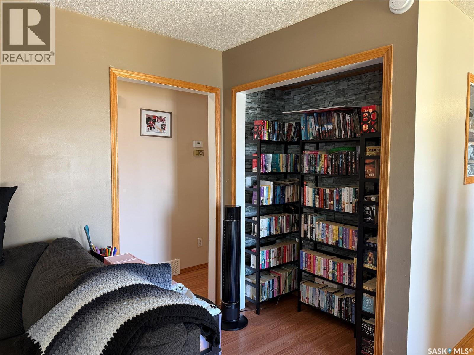 409 Mckay Street, Radville, Saskatchewan  S0C 2G0 - Photo 6 - SK042996