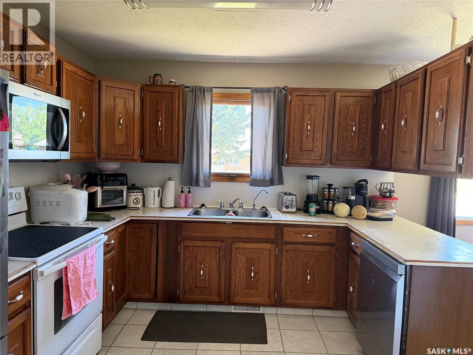 409 Mckay Street, Radville, Saskatchewan  S0C 2G0 - Photo 8 - SK042996