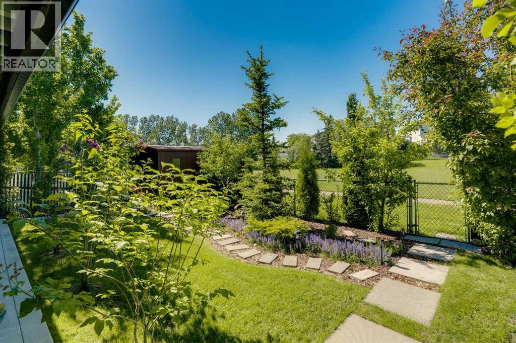 46 Somerside Manor SW, Calgary, Alberta  T2Y 3G4 - Photo 40 - A2325495