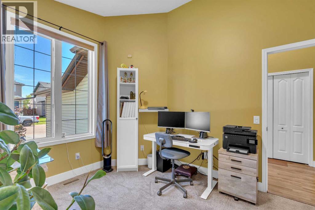 46 Somerside Manor SW, Calgary, Alberta  T2Y 3G4 - Photo 24 - A2325495