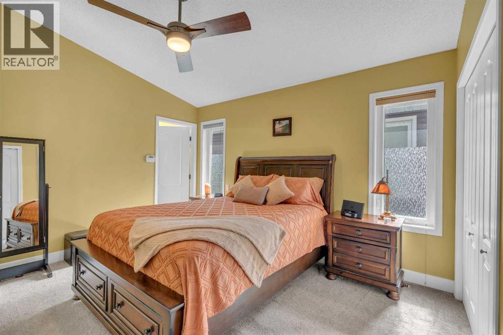 46 Somerside Manor SW, Calgary, Alberta  T2Y 3G4 - Photo 20 - A2325495