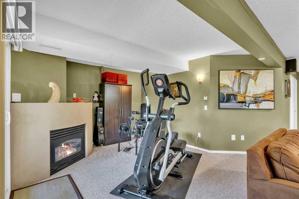 46 Somerside Manor SW, Calgary, Alberta  T2Y 3G4 - Photo 35 - A2325495