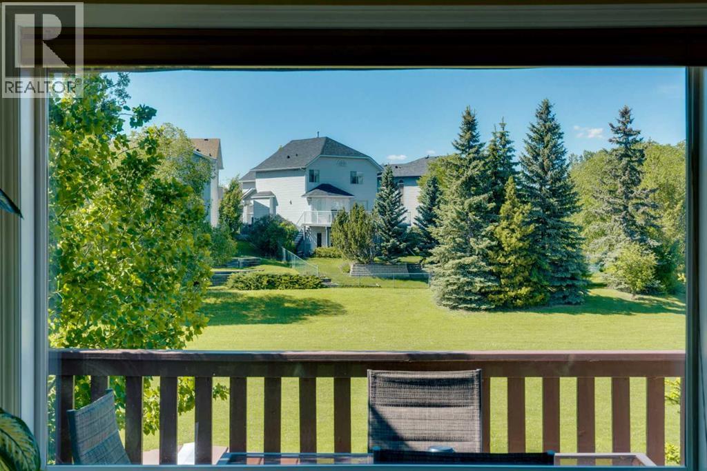 46 Somerside Manor SW, Calgary, Alberta  T2Y 3G4 - Photo 19 - A2325495