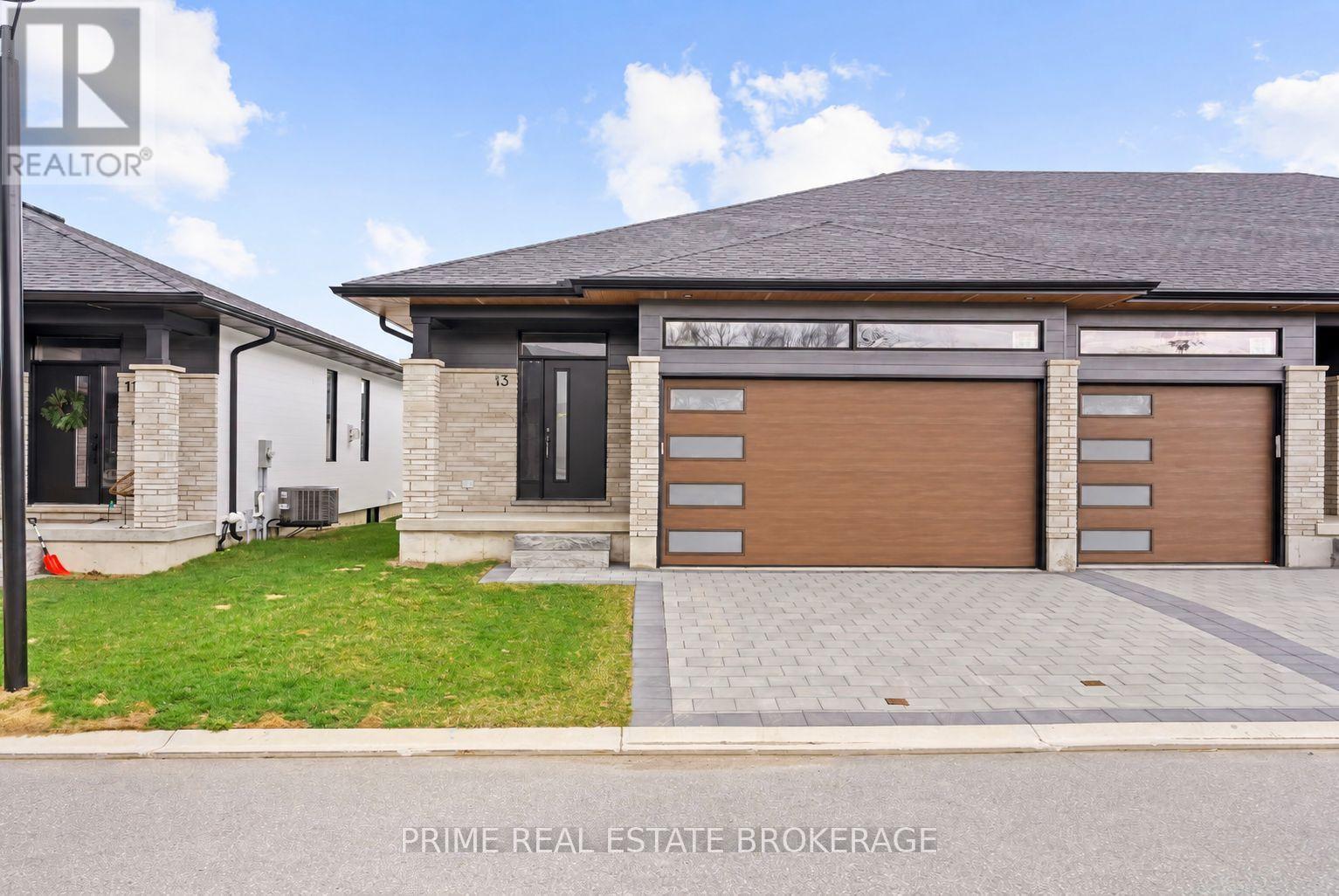 70 - 13 COASTAL CRESCENT, Lambton Shores, Ontario