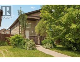 136 Mt Sundance Crescent W, Lethbridge, Alberta