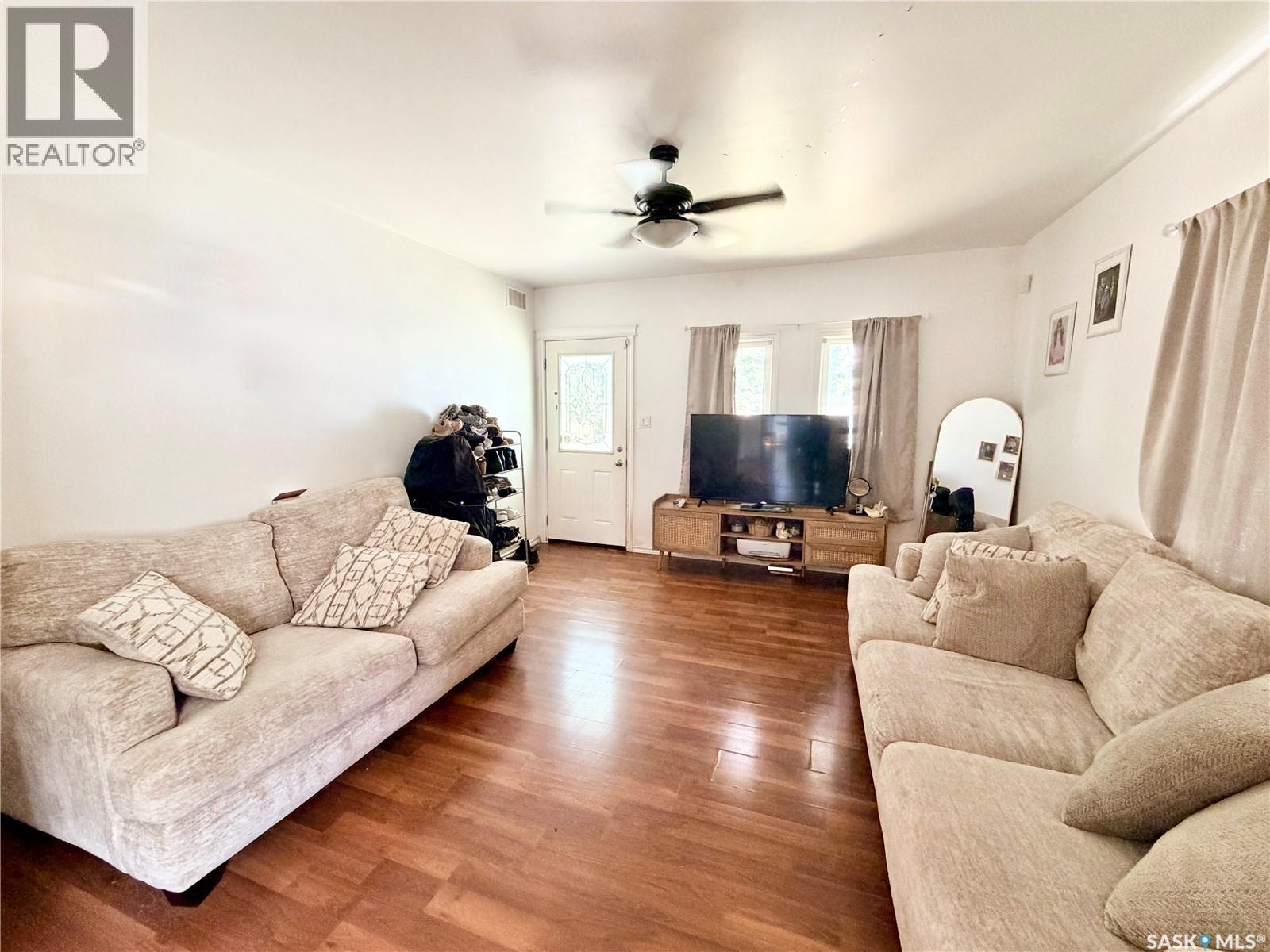 971 109th Street, North Battleford, Saskatchewan  S9A 2E1 - Photo 2 - SK042988