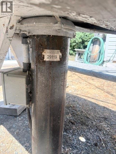 9199 KNOUFF LAKE Road — photo 33