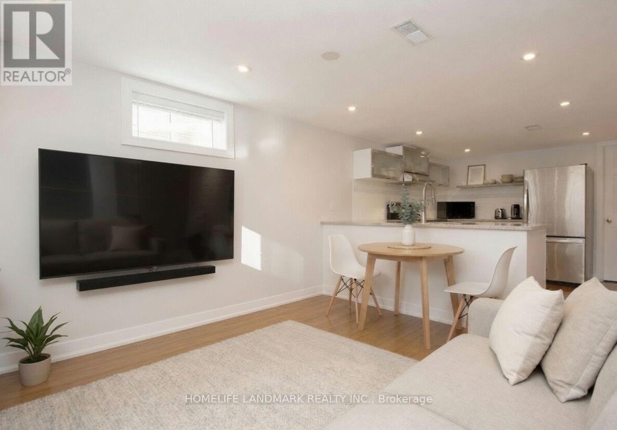 UNIT LOWER - 225 HIGHLAND AVENUE E, Oshawa, Ontario