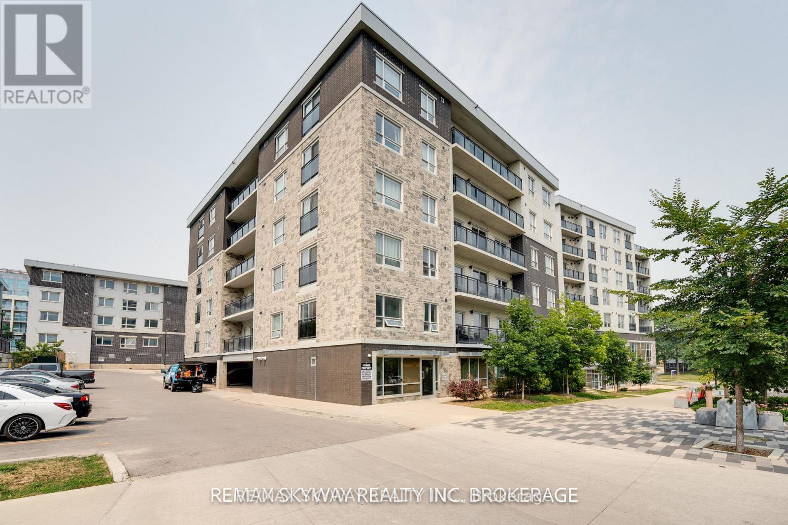 H203 - 275 LARCH STREET, Waterloo