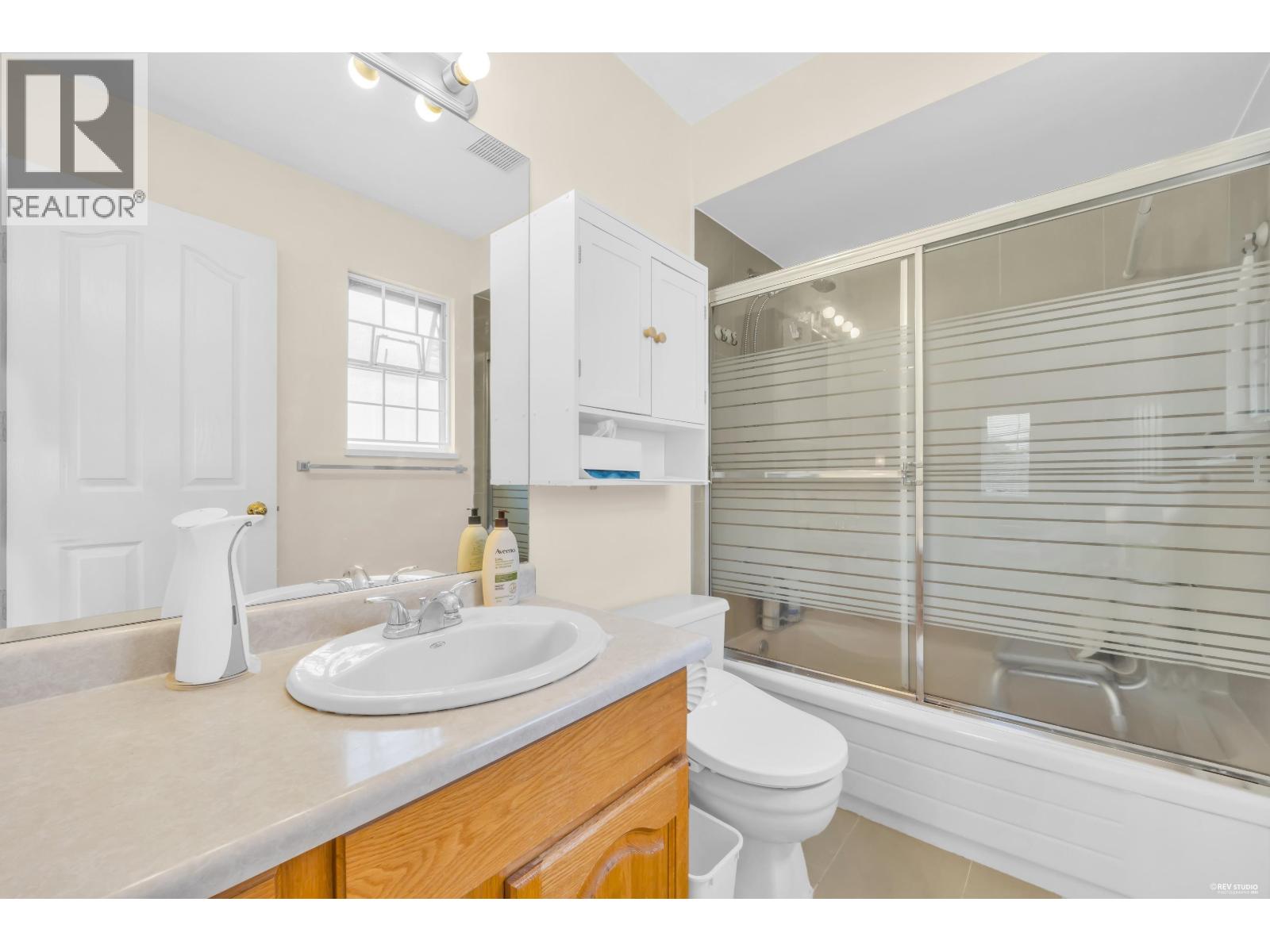 1268 NANAIMO STREET — photo 21