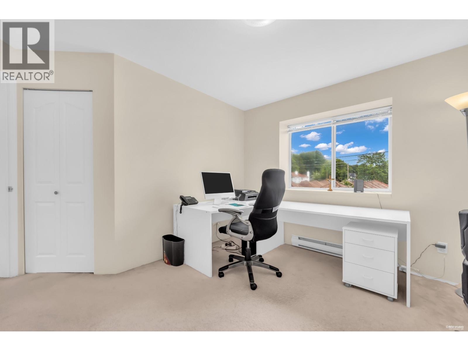 1268 NANAIMO STREET — photo 23