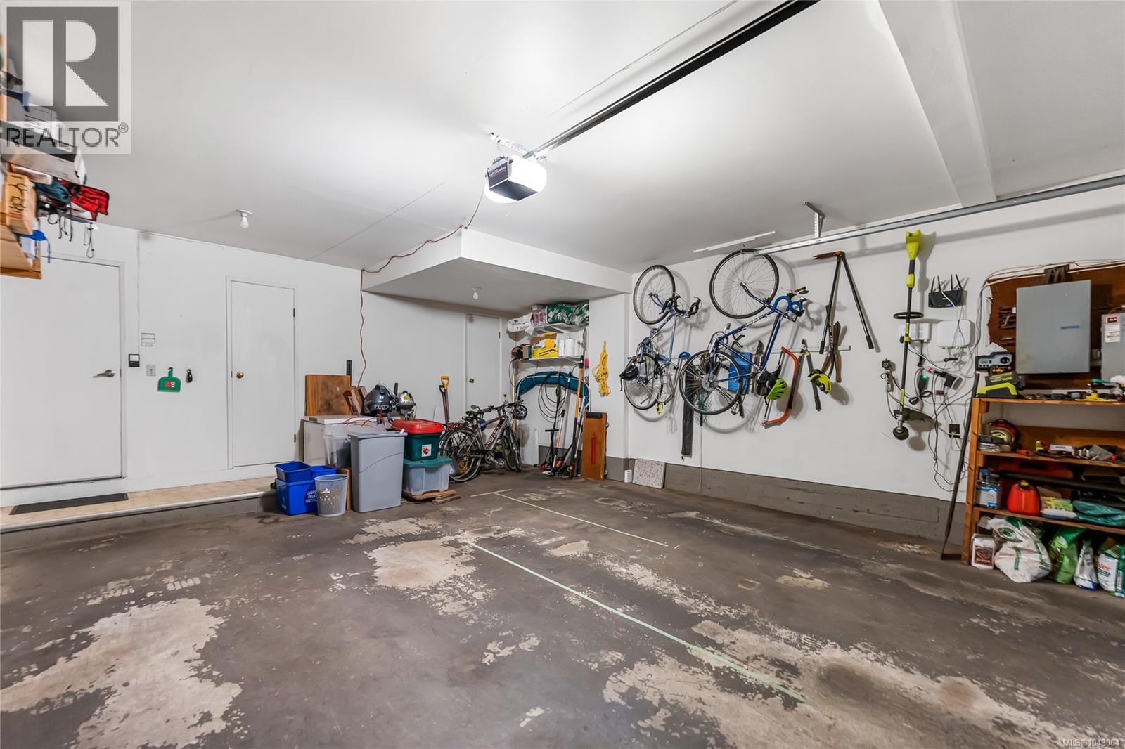 4052 Ebony Pl — photo 53