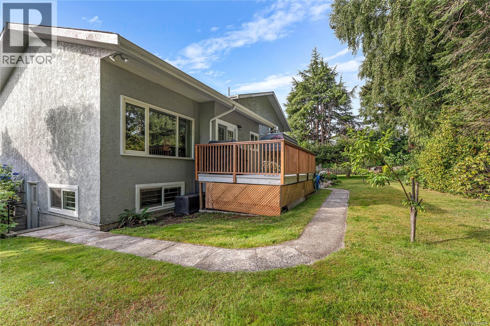 4052 Ebony Pl — photo 52