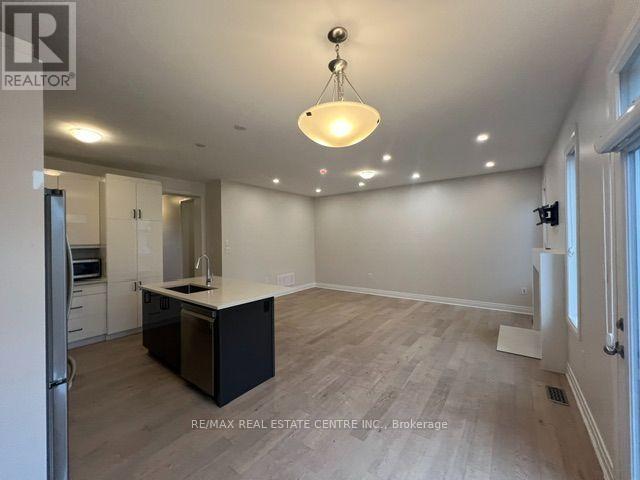 1230 Trudeau Drive, Milton, Ontario L9E 1Y6 - Photo 12 - W13577818