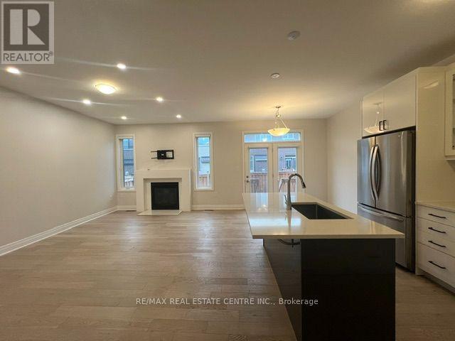 1230 Trudeau Drive, Milton, Ontario L9E 1Y6 - Photo 9 - W13577818